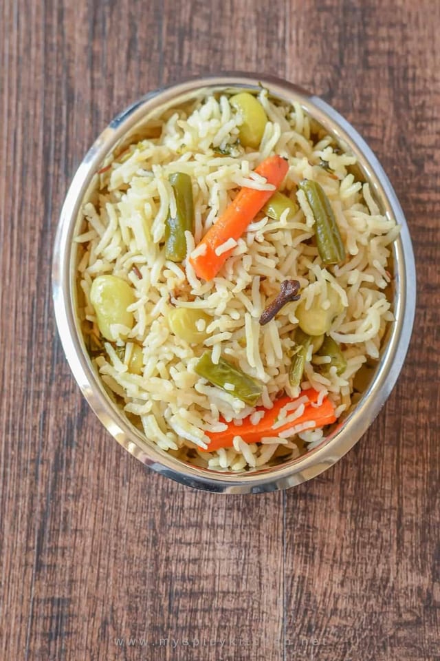 Bagara Rice (Mildly Spiced Rice).