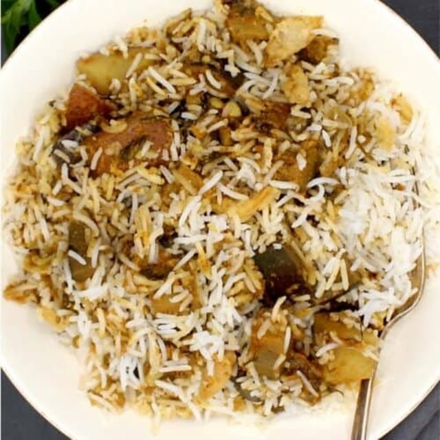Bagara Rice with Eggplant (Spiced Rice with Eggplant).